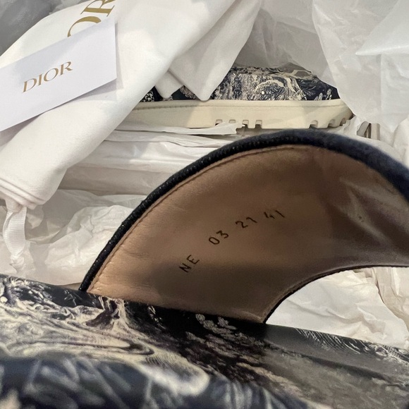 Price Firm NEW Christian Dior DWAY Blue Toile de Jouy Slide Sandals - Picture 12 of 15